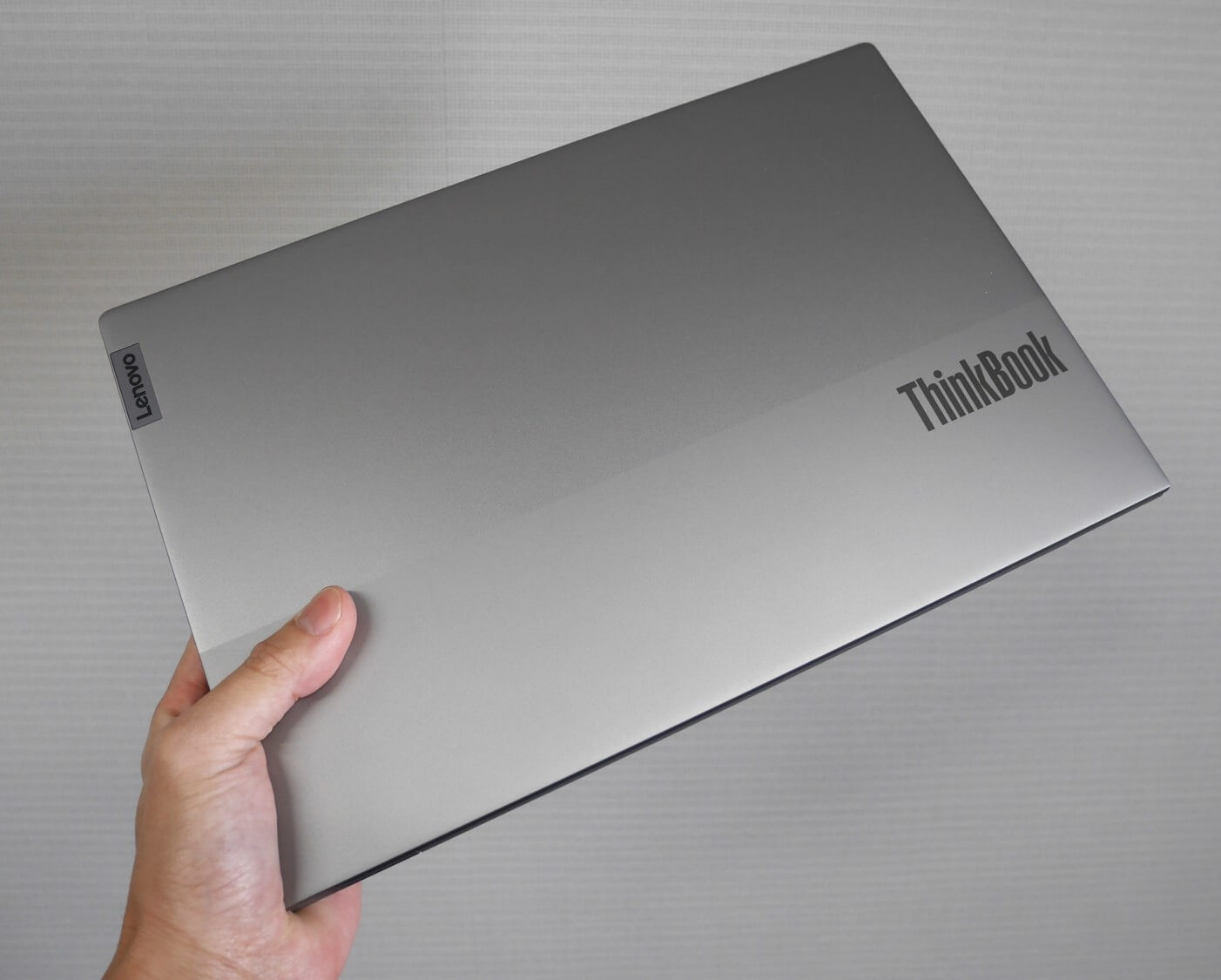 レノボ ThinkBook 14 Gen 5（AMD）サイズ