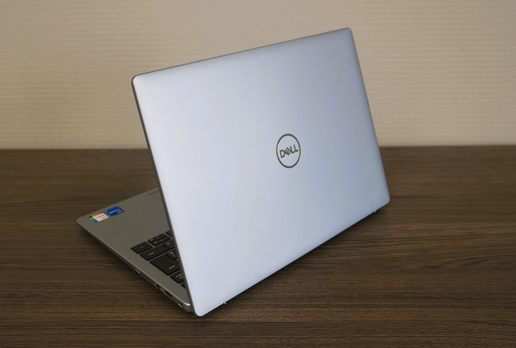 DELL Inspiron 14 5440_前斜め