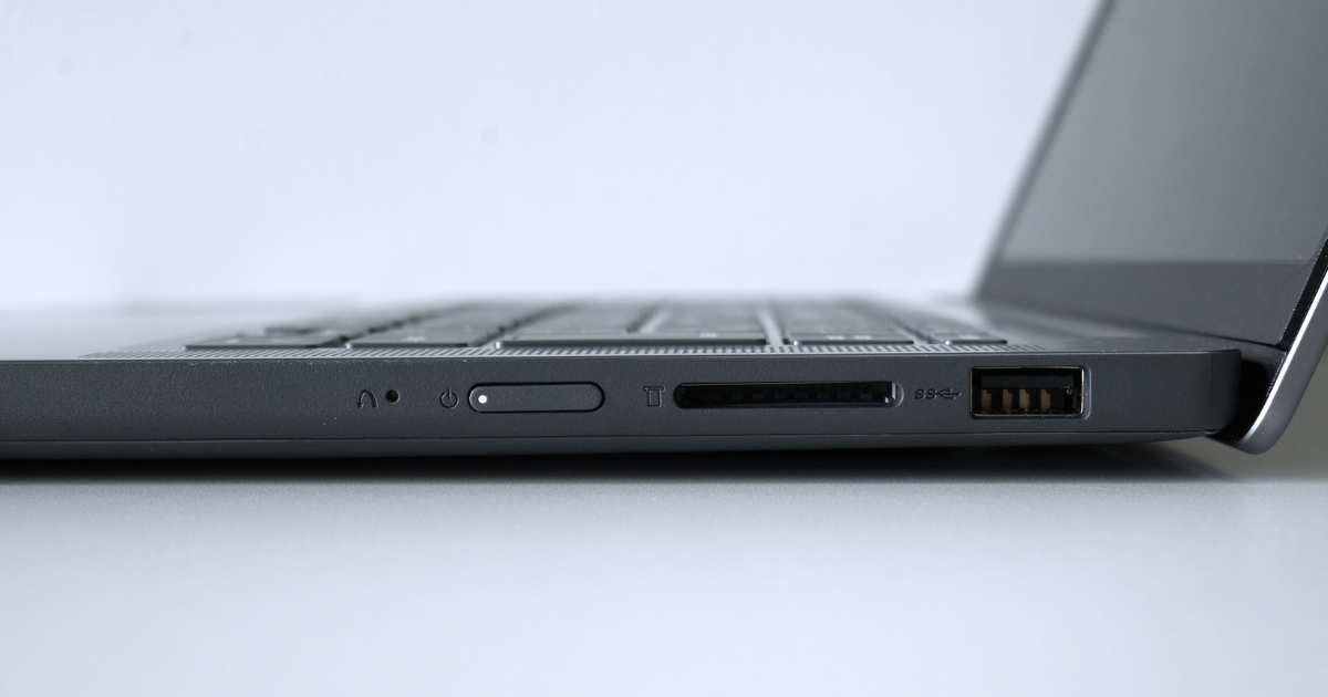 IdeaPad Slim 3 Gen 10_インターフェース右